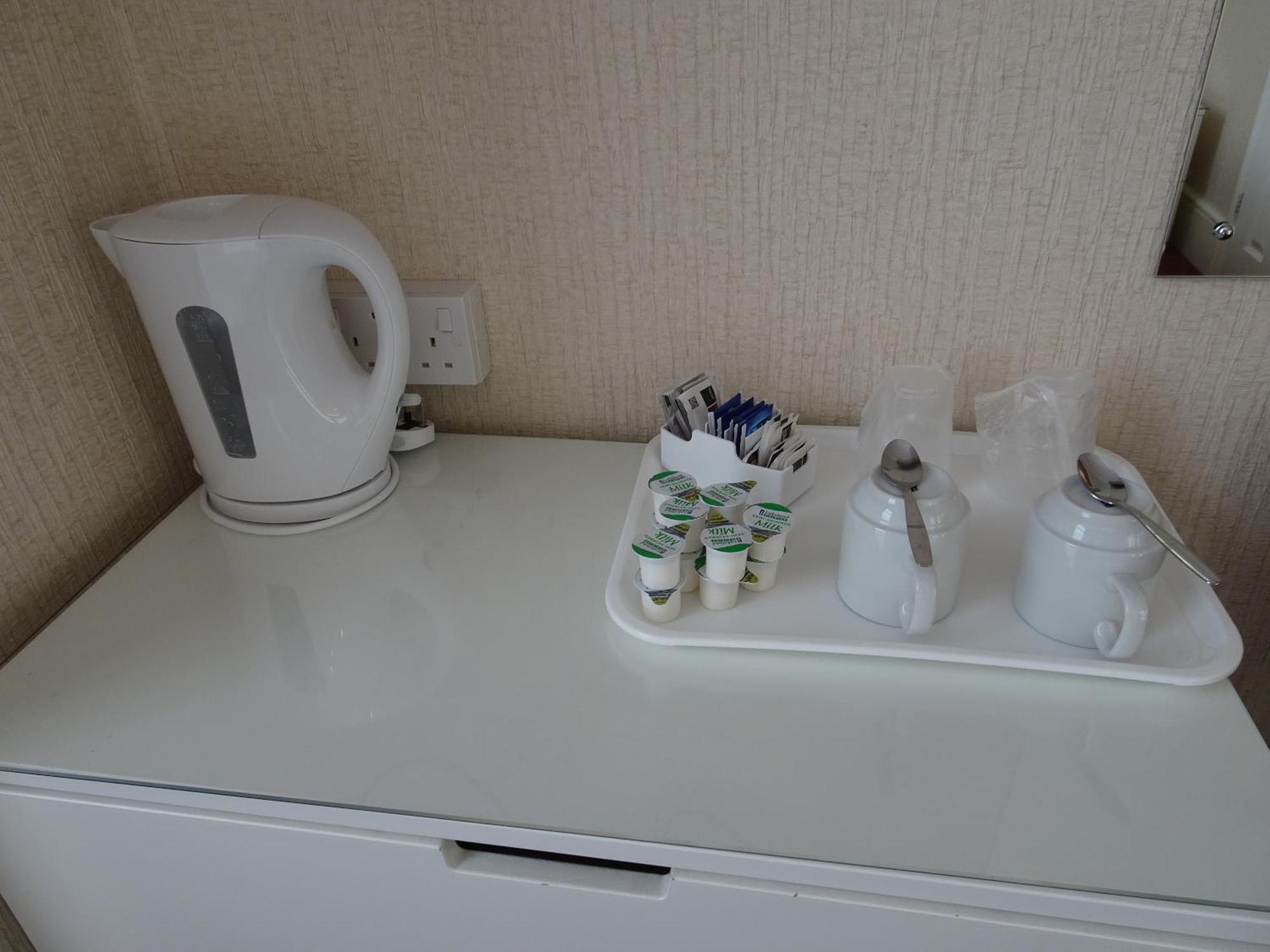 Haddon Hall Hotel Eastbourne Room photo